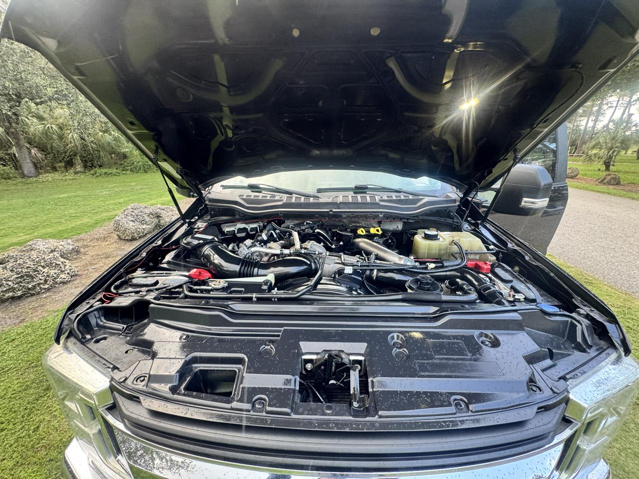 Ford Super Duty F-350 DRW XLT 4WD Crew Cab 8' Box 2019