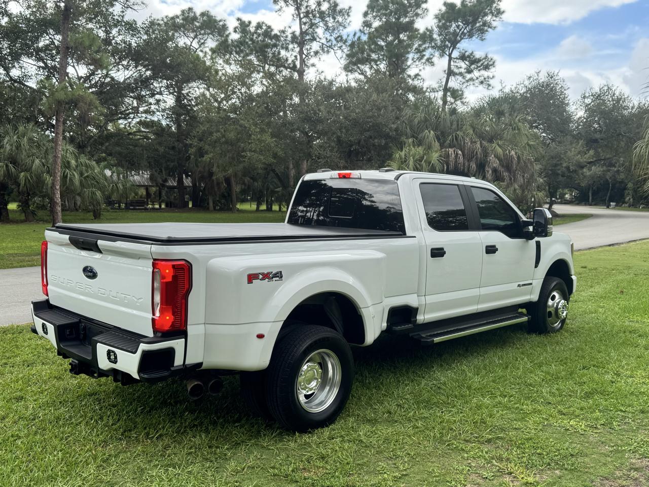 Ford Super Duty F-350 DRW  2022
