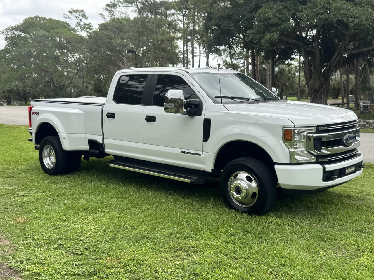 Ford Super Duty F-350 DRW  2022