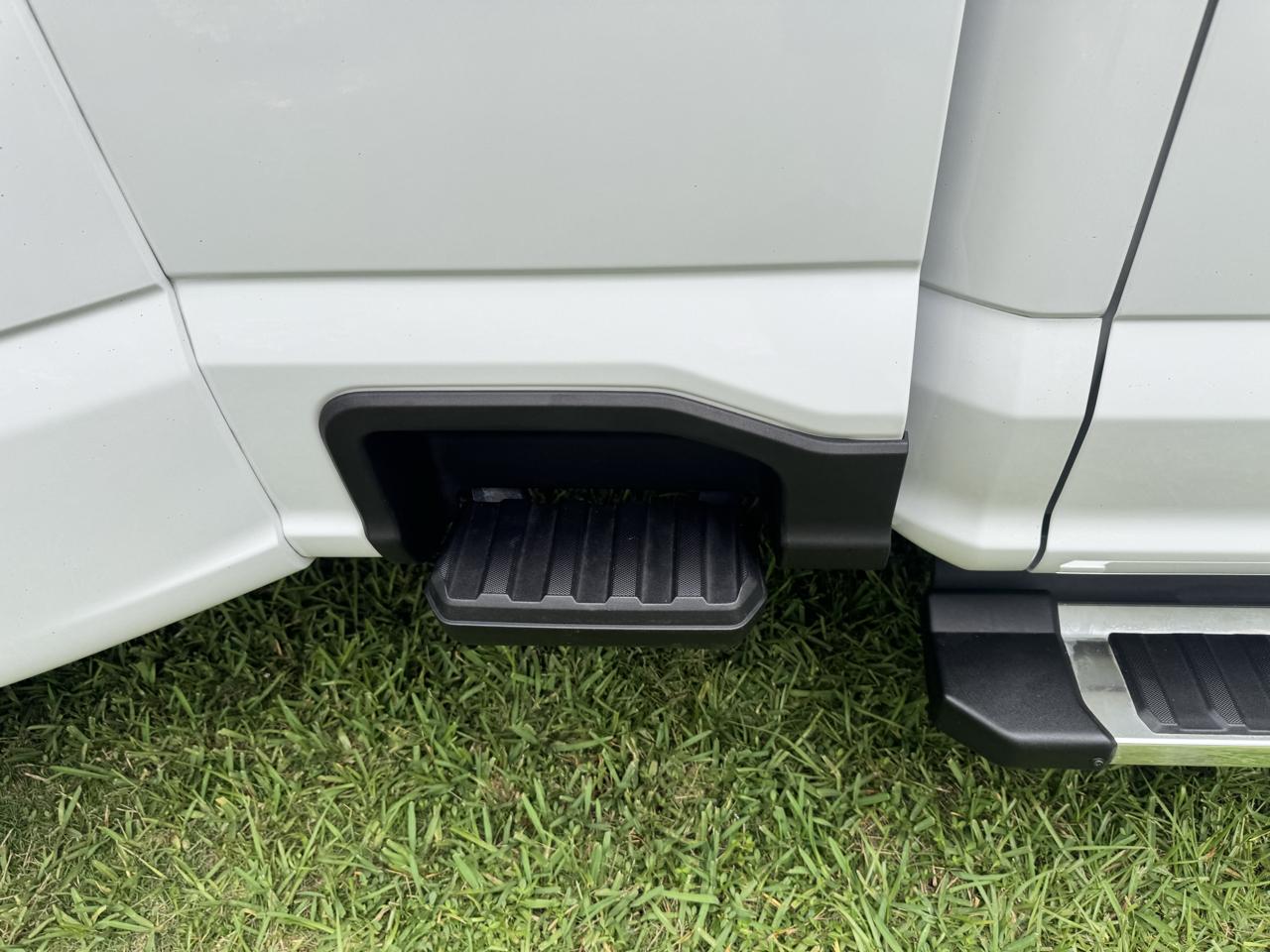 Ford Super Duty F-350 DRW  2022