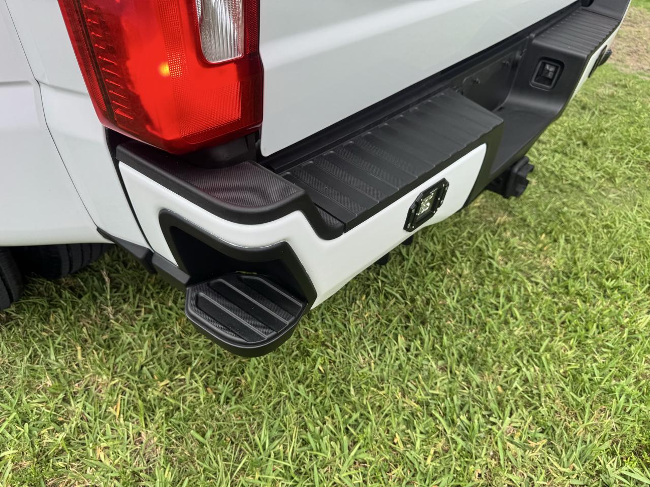 Ford Super Duty F-350 DRW  2022