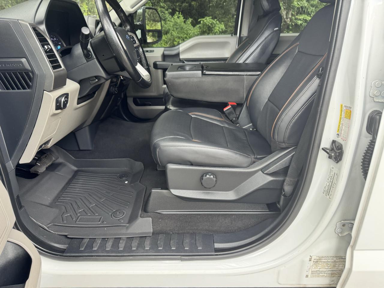 Ford Super Duty F-350 DRW  2022