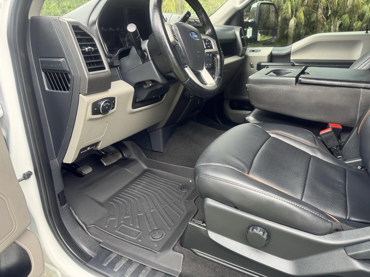 Ford Super Duty F-350 DRW  2022