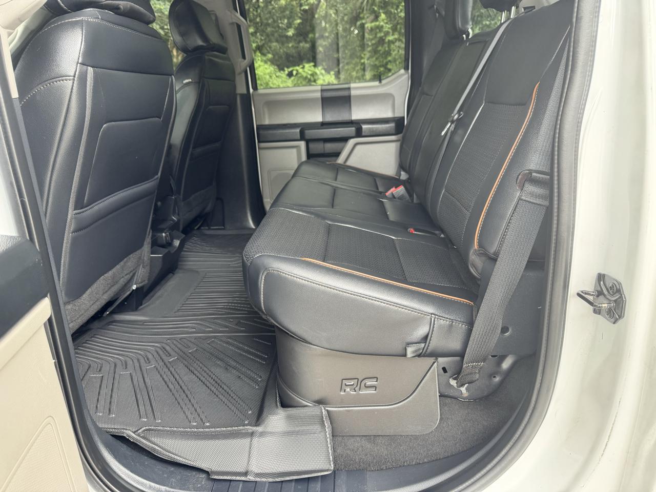 Ford Super Duty F-350 DRW  2022