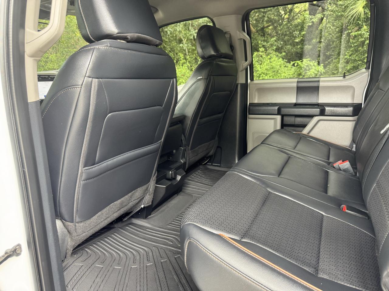 Ford Super Duty F-350 DRW  2022