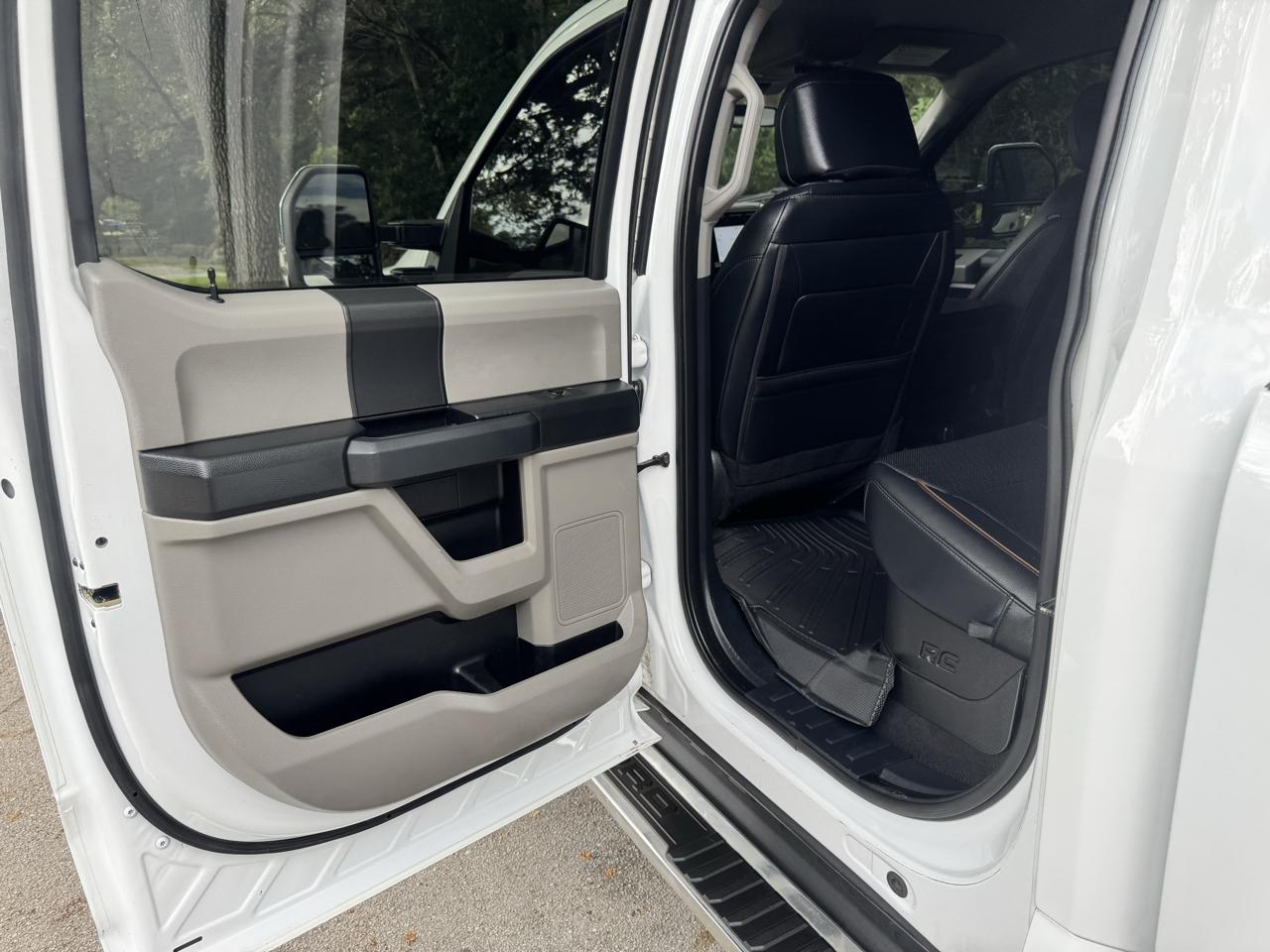 Ford Super Duty F-350 DRW  2022