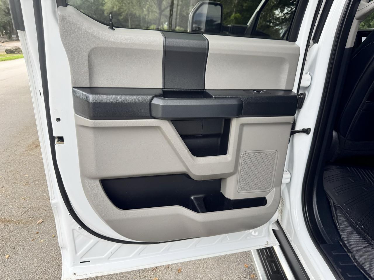 Ford Super Duty F-350 DRW  2022