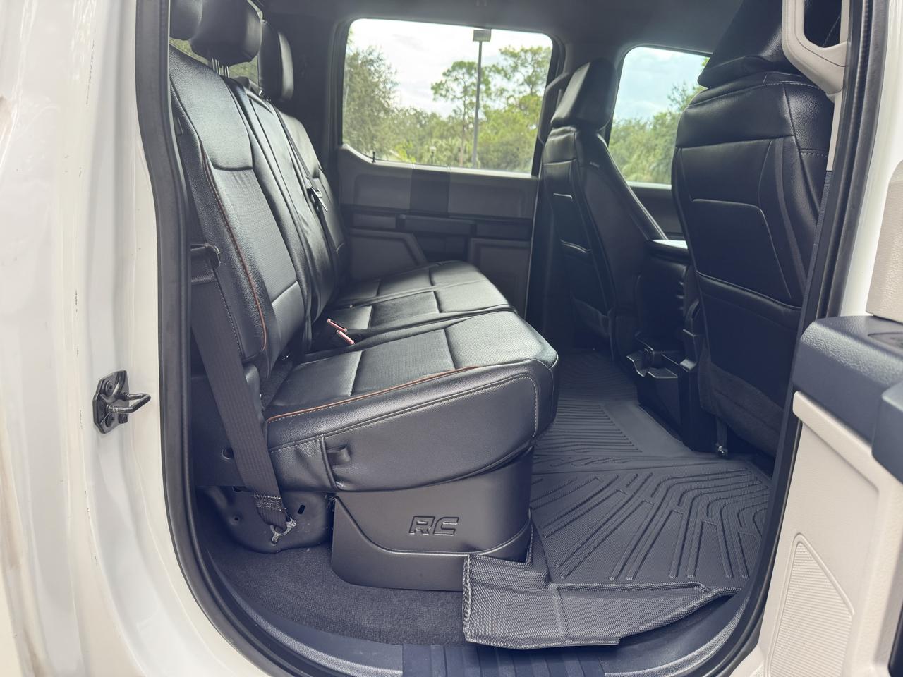 Ford Super Duty F-350 DRW  2022