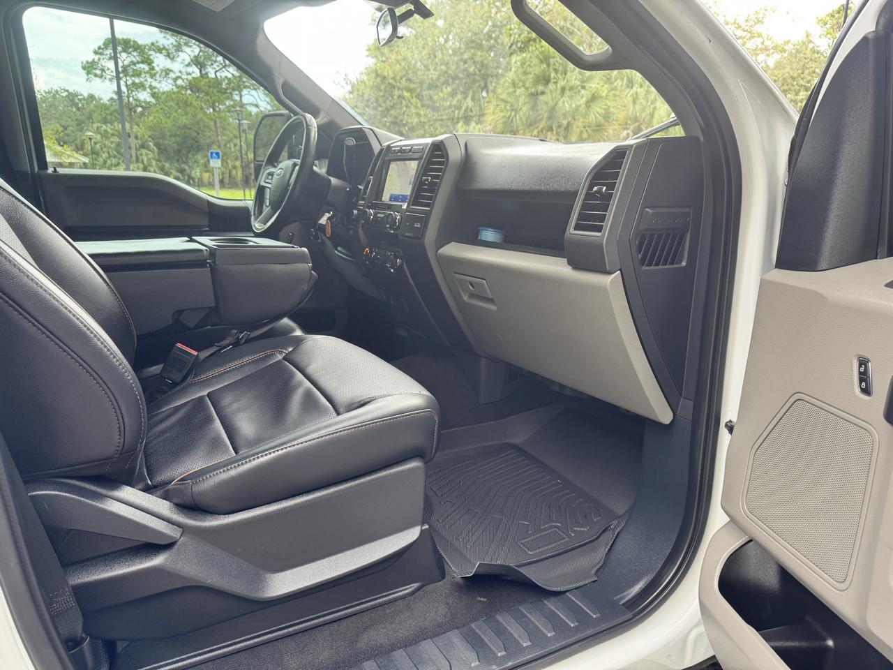 Ford Super Duty F-350 DRW  2022