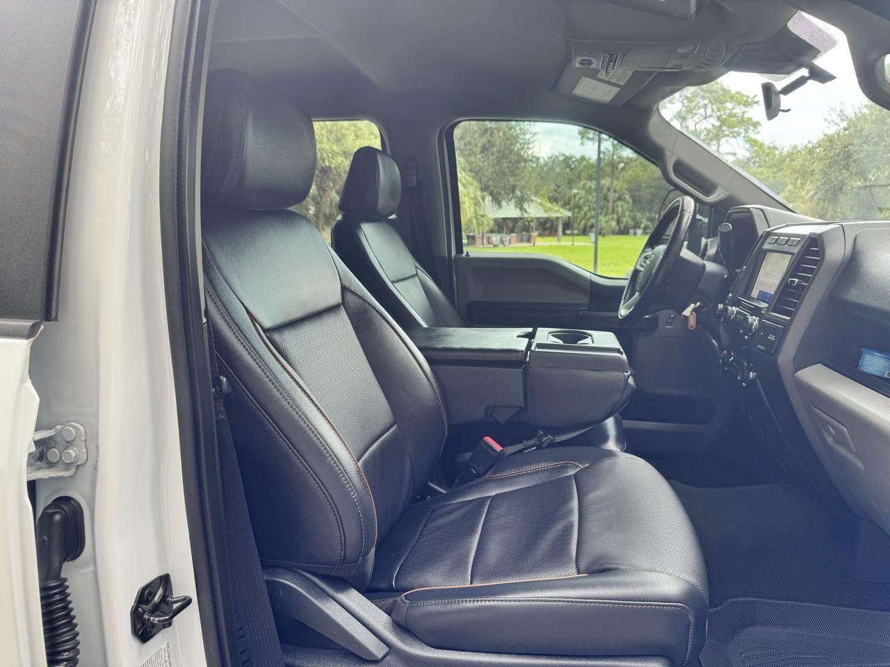 Ford Super Duty F-350 DRW  2022