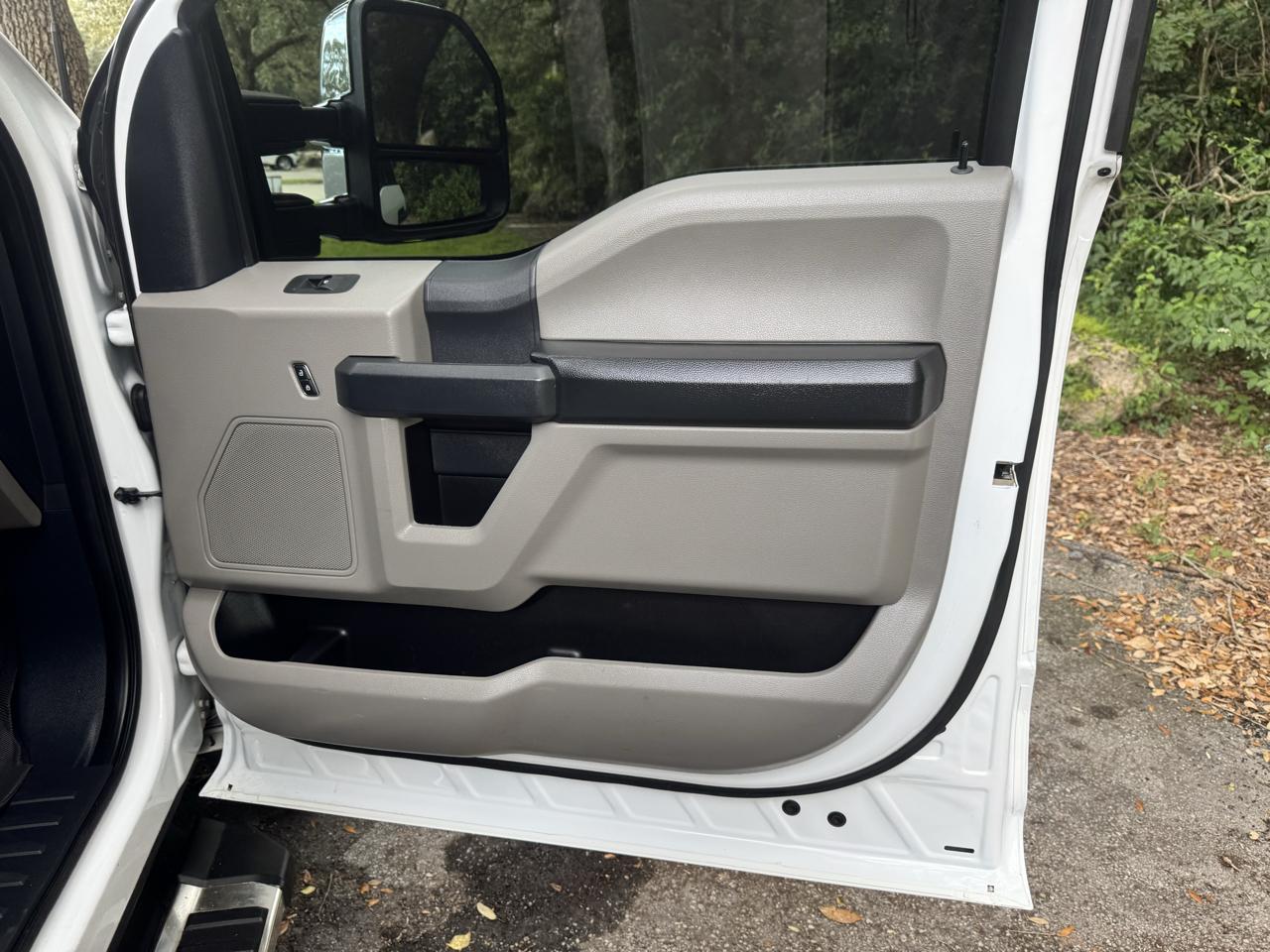 Ford Super Duty F-350 DRW  2022