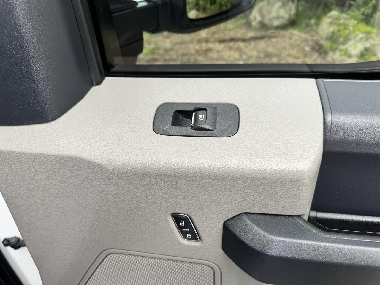 Ford Super Duty F-350 DRW  2022