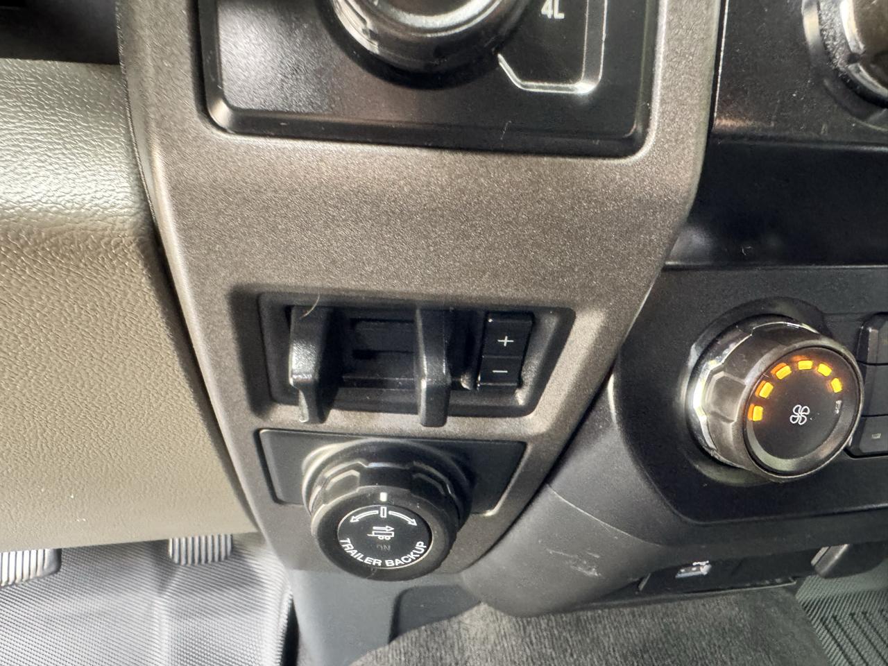Ford Super Duty F-350 DRW  2022