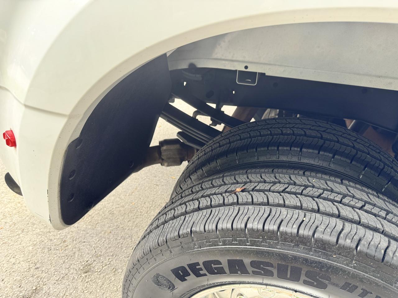 Ford Super Duty F-350 DRW  2022