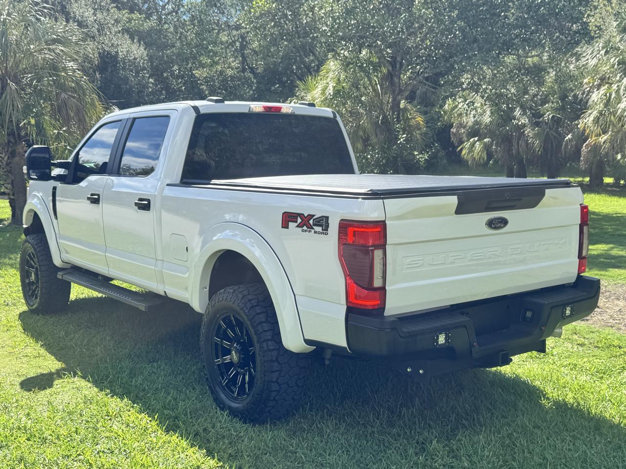 Ford Super Duty F-350 SRW  2022