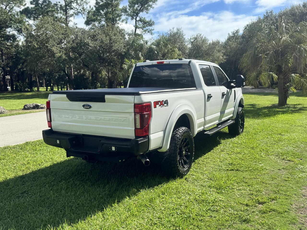 Ford Super Duty F-350 SRW  2022