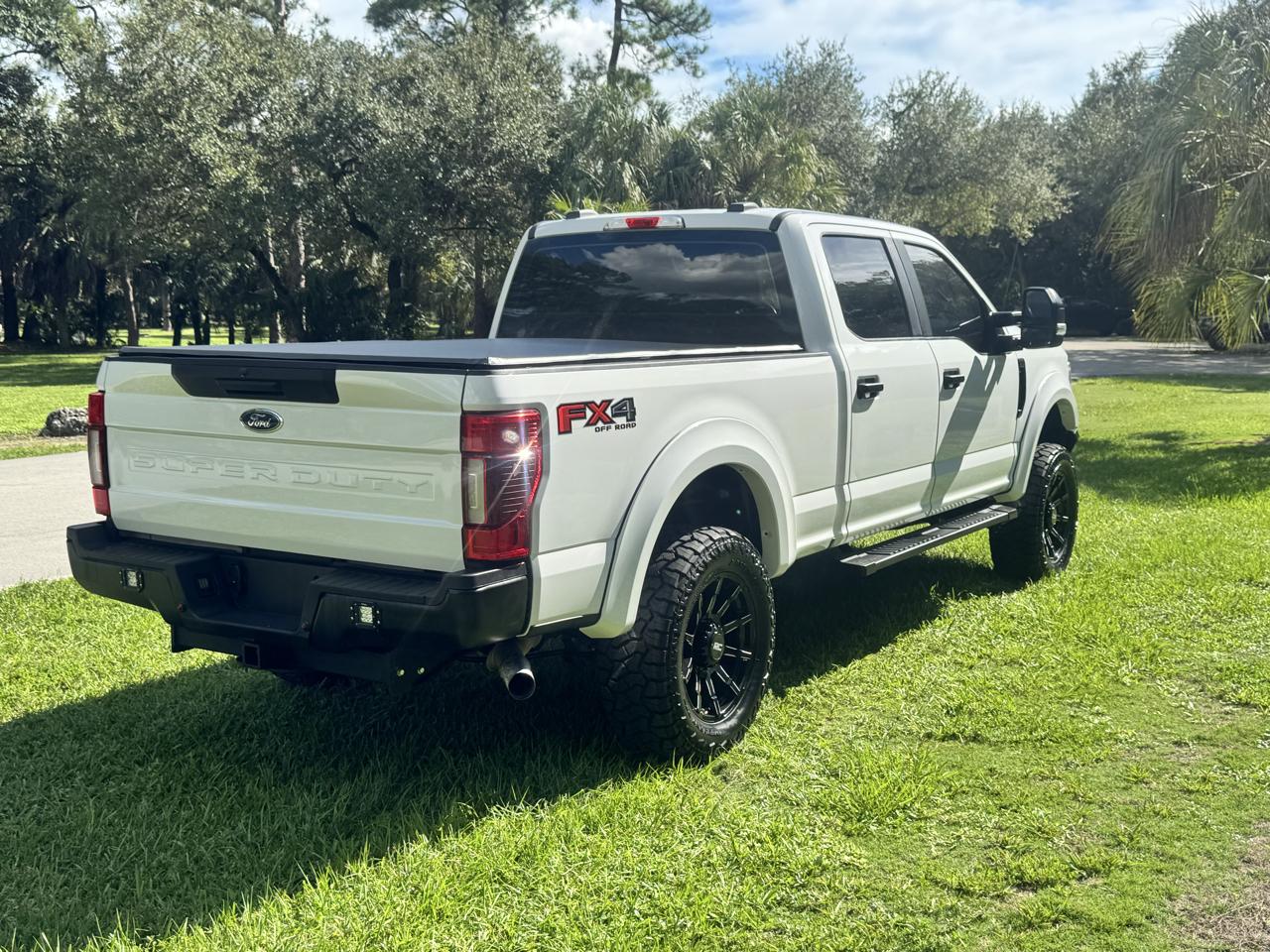 Ford Super Duty F-350 SRW  2022