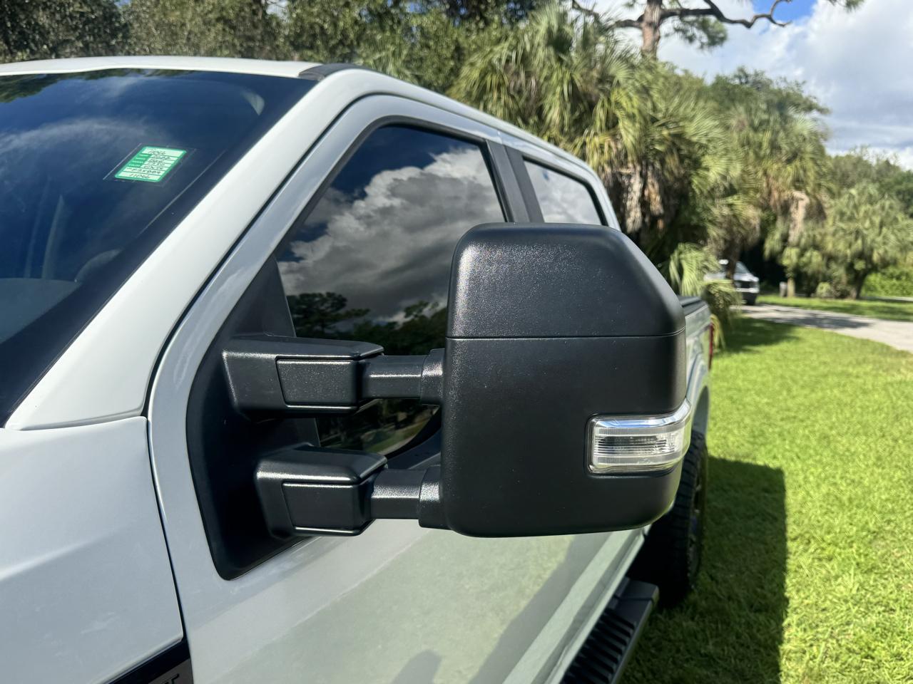 Ford Super Duty F-350 SRW  2022
