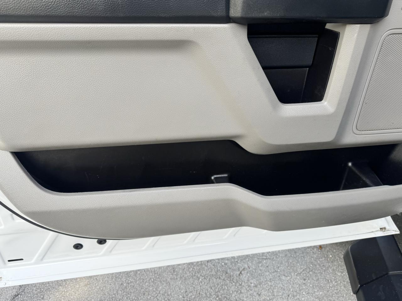 Ford Super Duty F-350 SRW  2022
