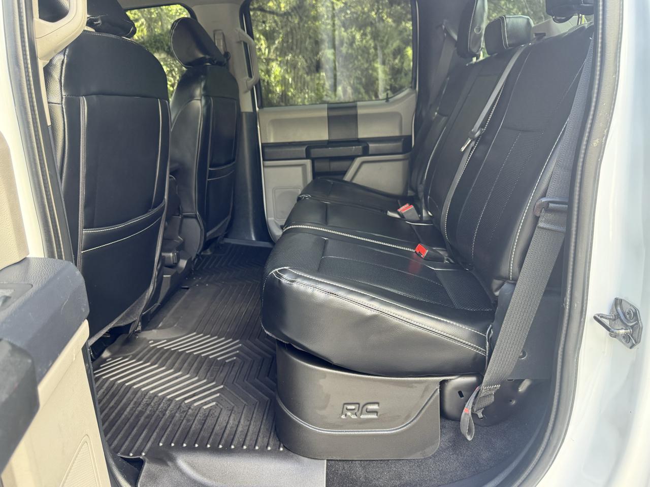 Ford Super Duty F-350 SRW  2022