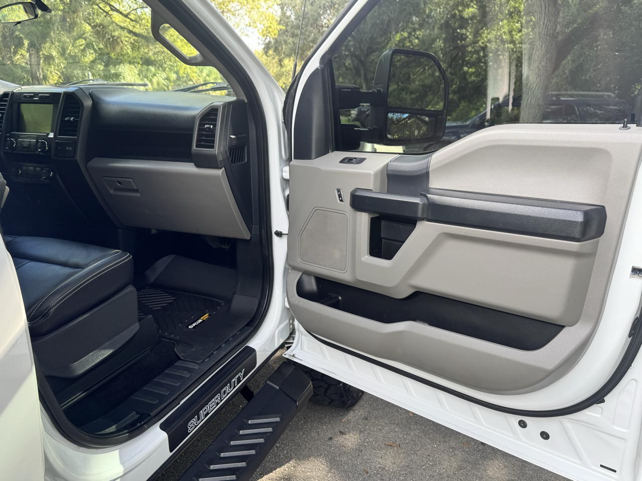 Ford Super Duty F-350 SRW  2022