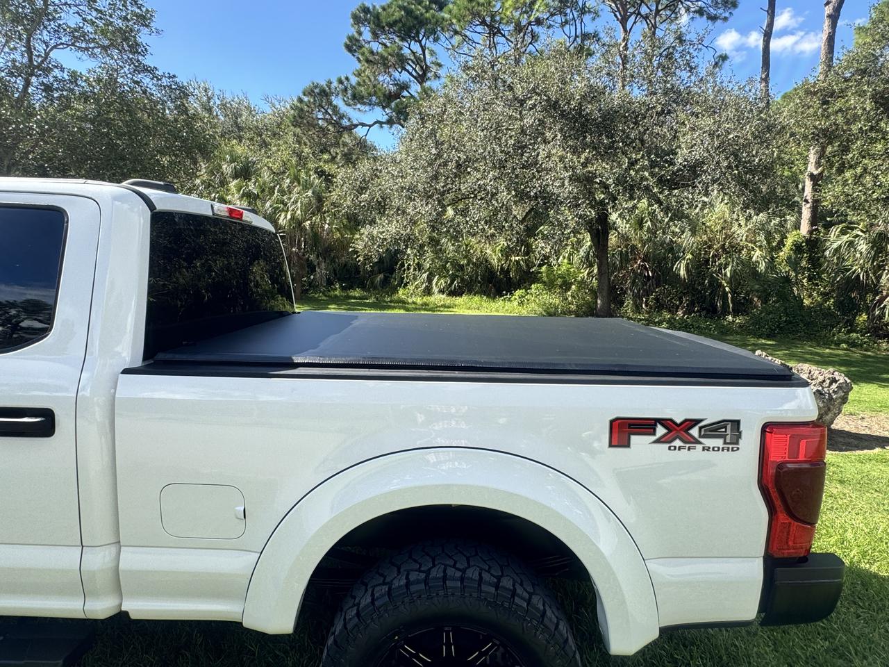 Ford Super Duty F-350 SRW  2022
