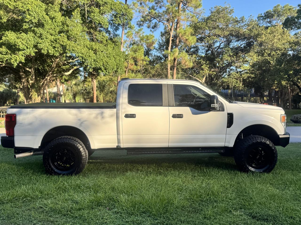 Ford Super Duty F-350 SRW  2022