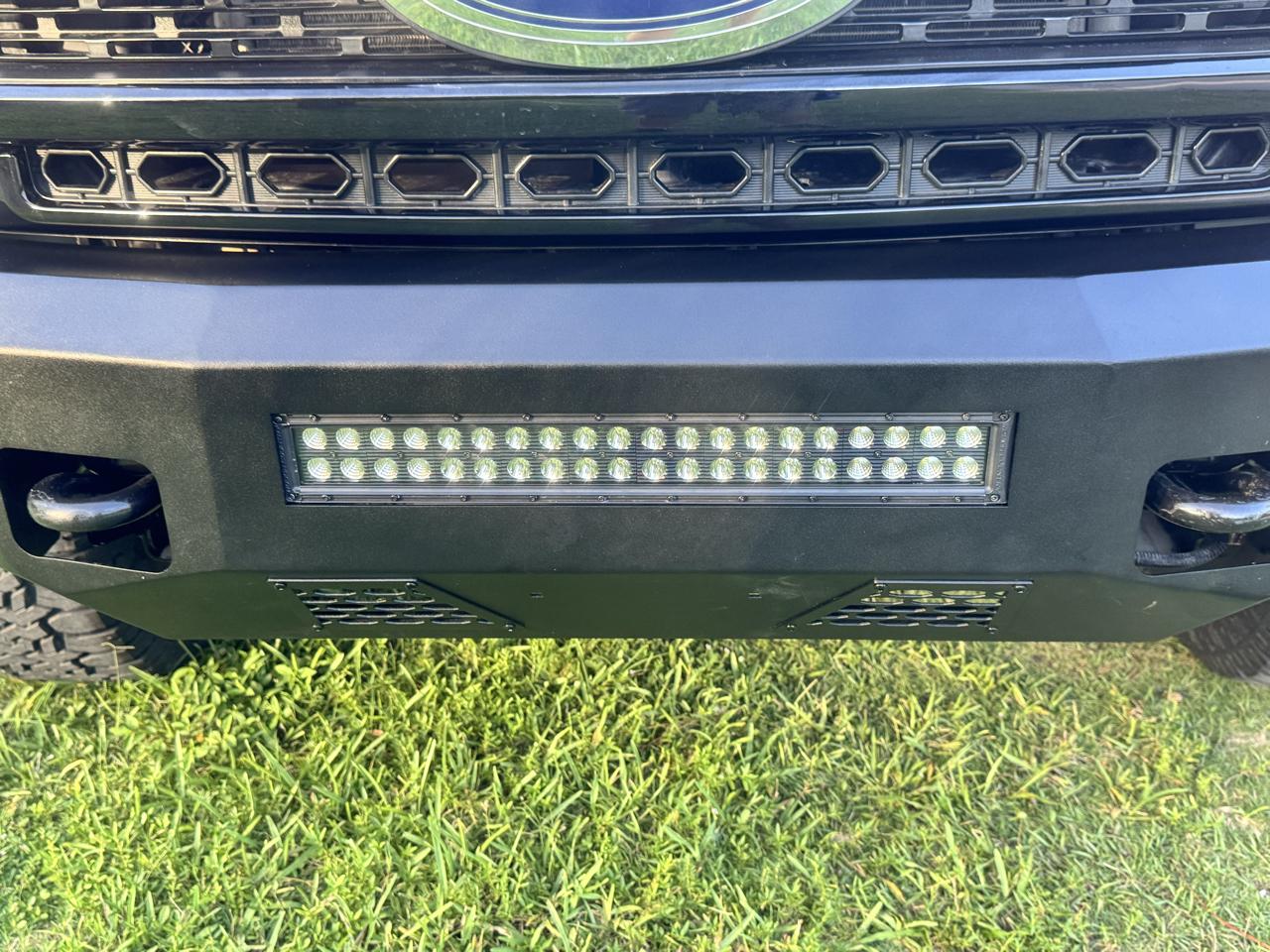 Ford Super Duty F-350 SRW  2022