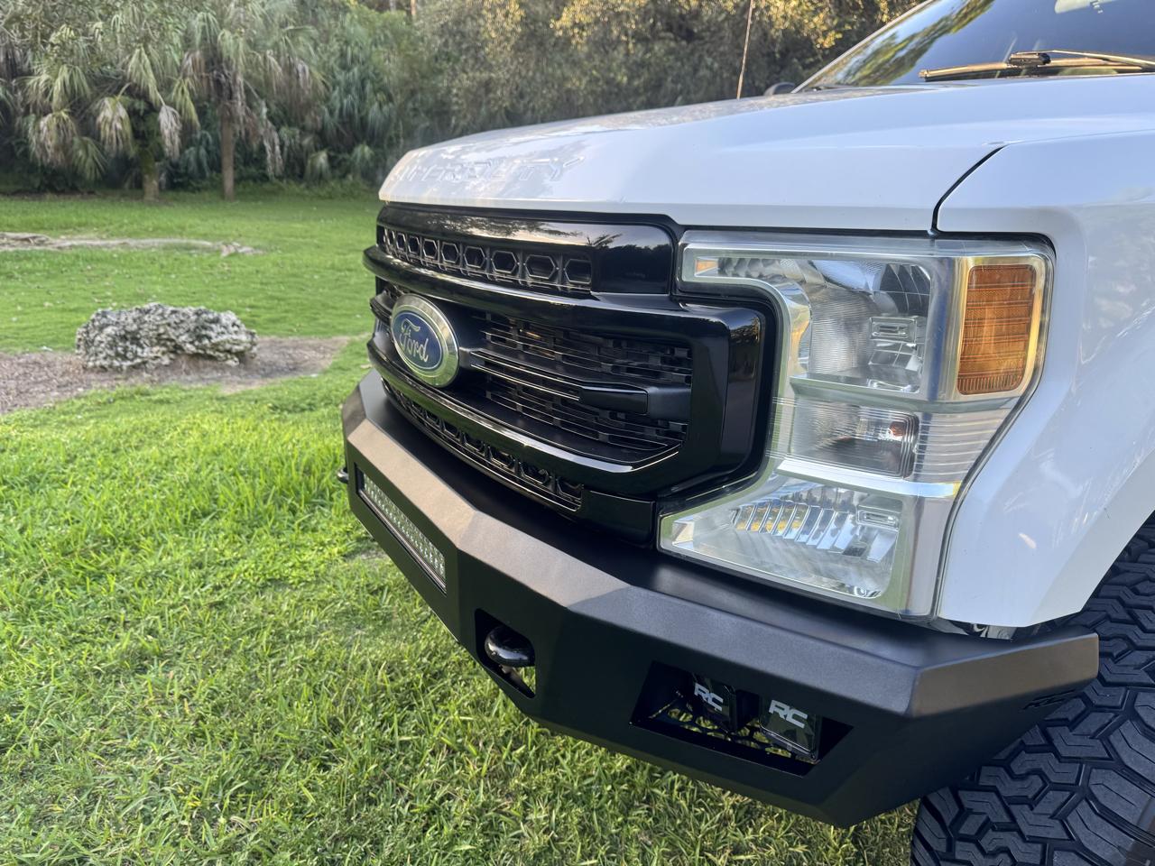Ford Super Duty F-350 SRW  2022
