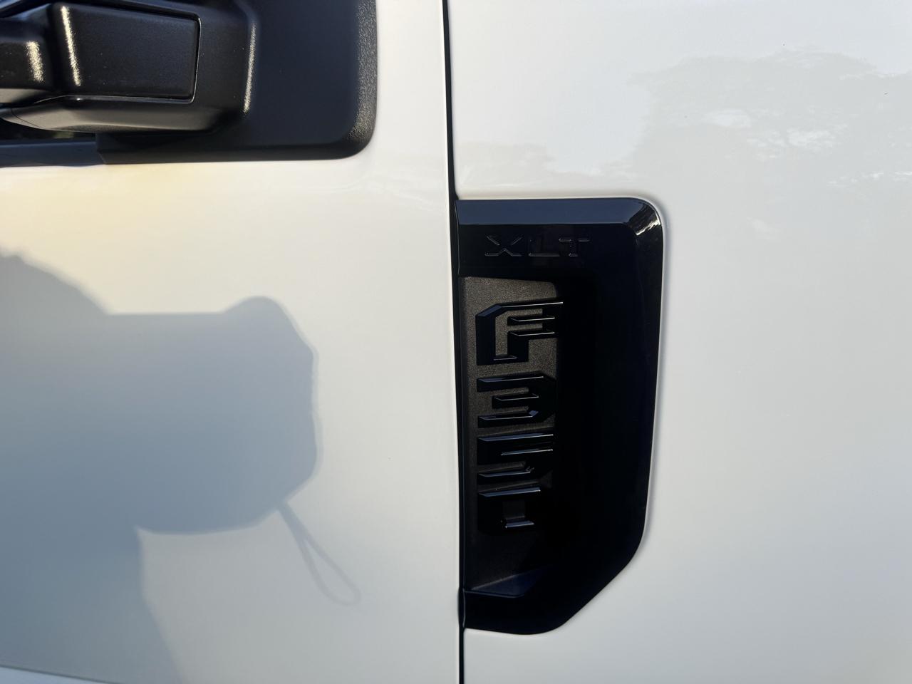 Ford Super Duty F-350 SRW  2022