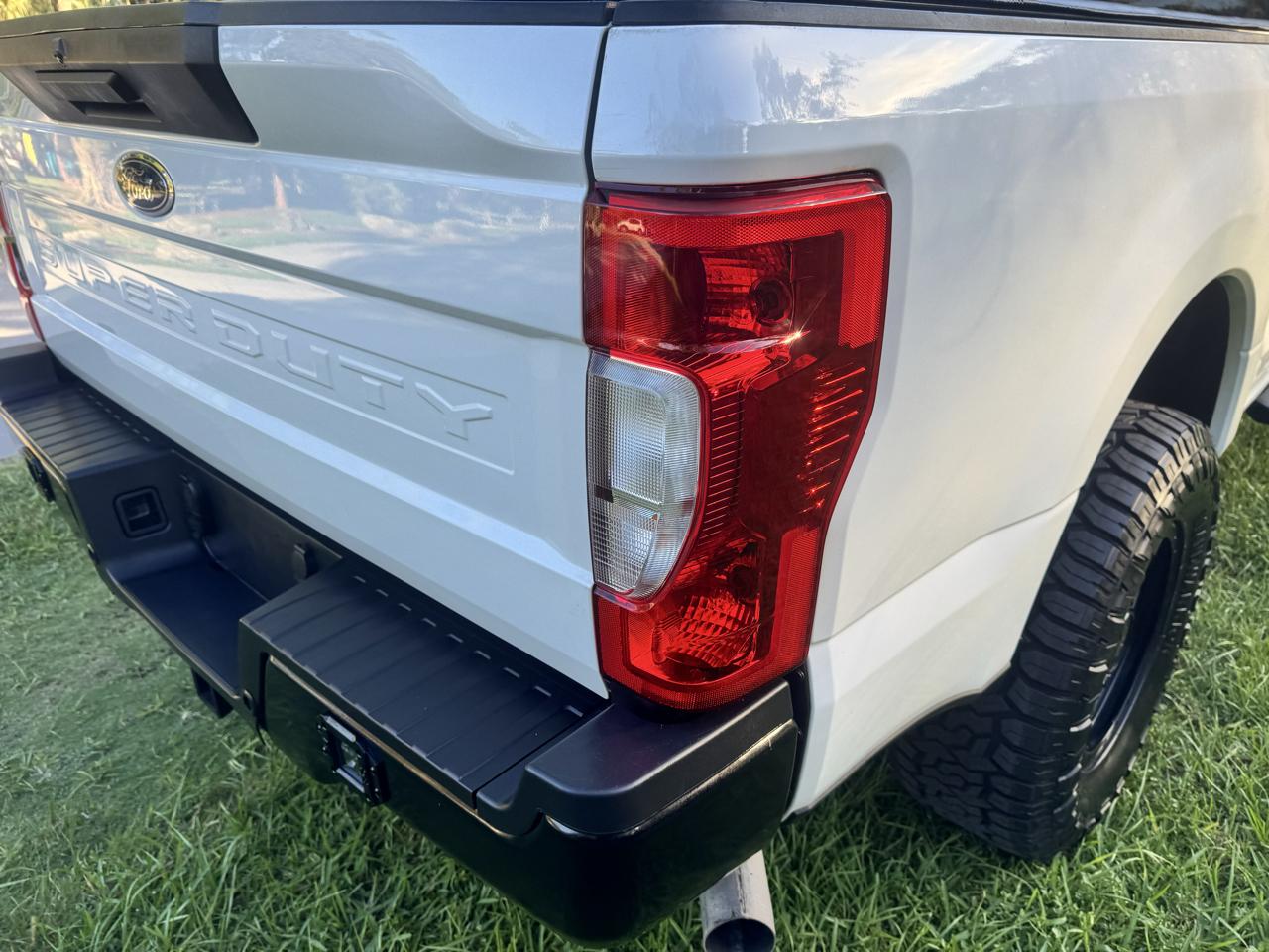 Ford Super Duty F-350 SRW  2022