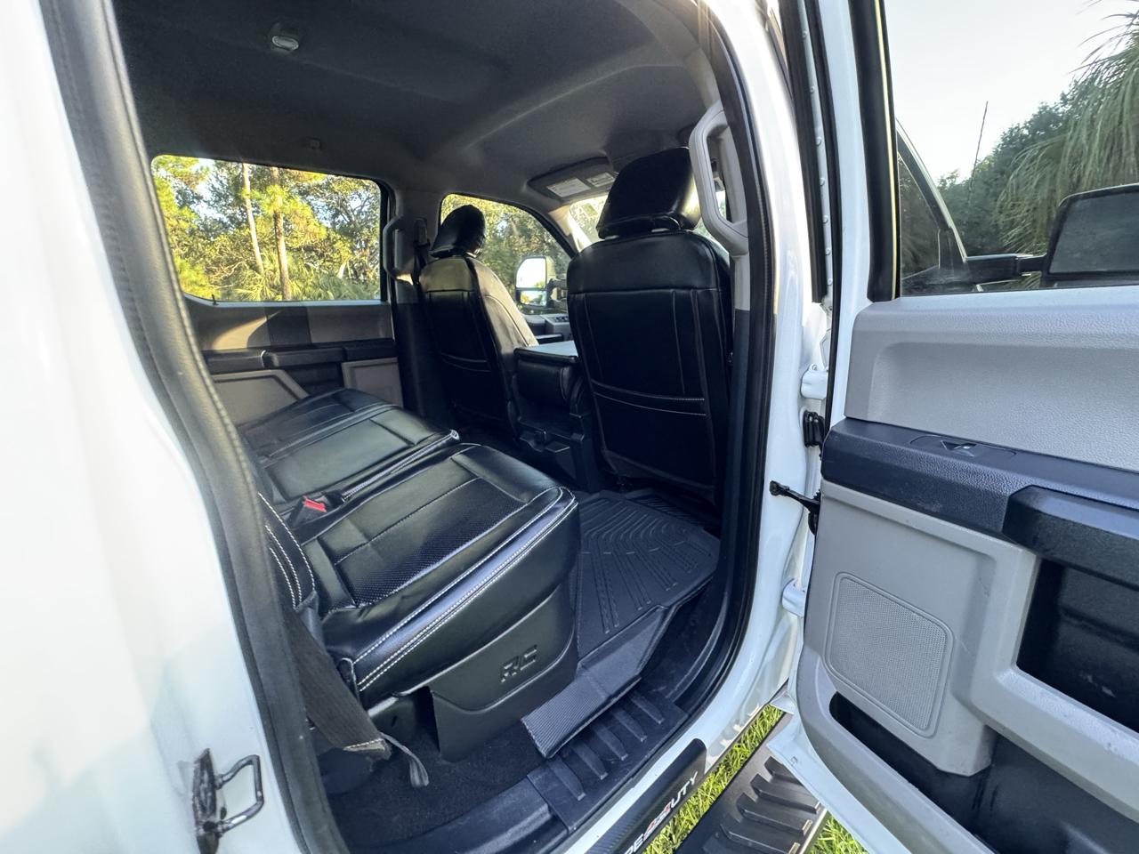 Ford Super Duty F-350 SRW  2022