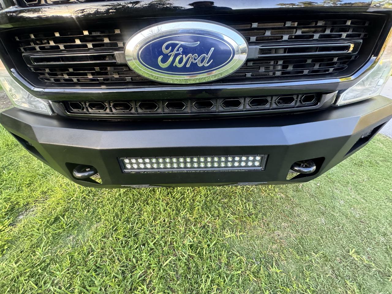 Ford Super Duty F-350 SRW  2022