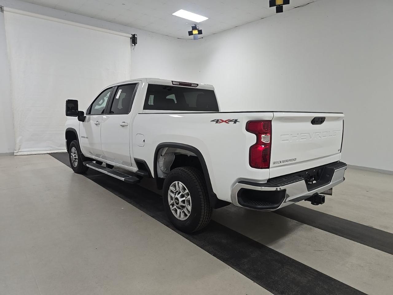 Chevrolet Silverado 2500HD 4WD Crew Cab 159" LT 2025