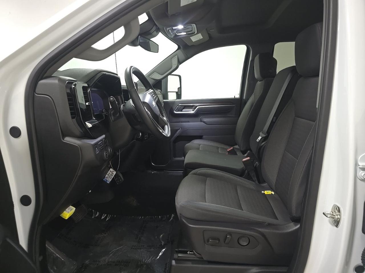 Chevrolet Silverado 2500HD 4WD Crew Cab 159" LT 2025