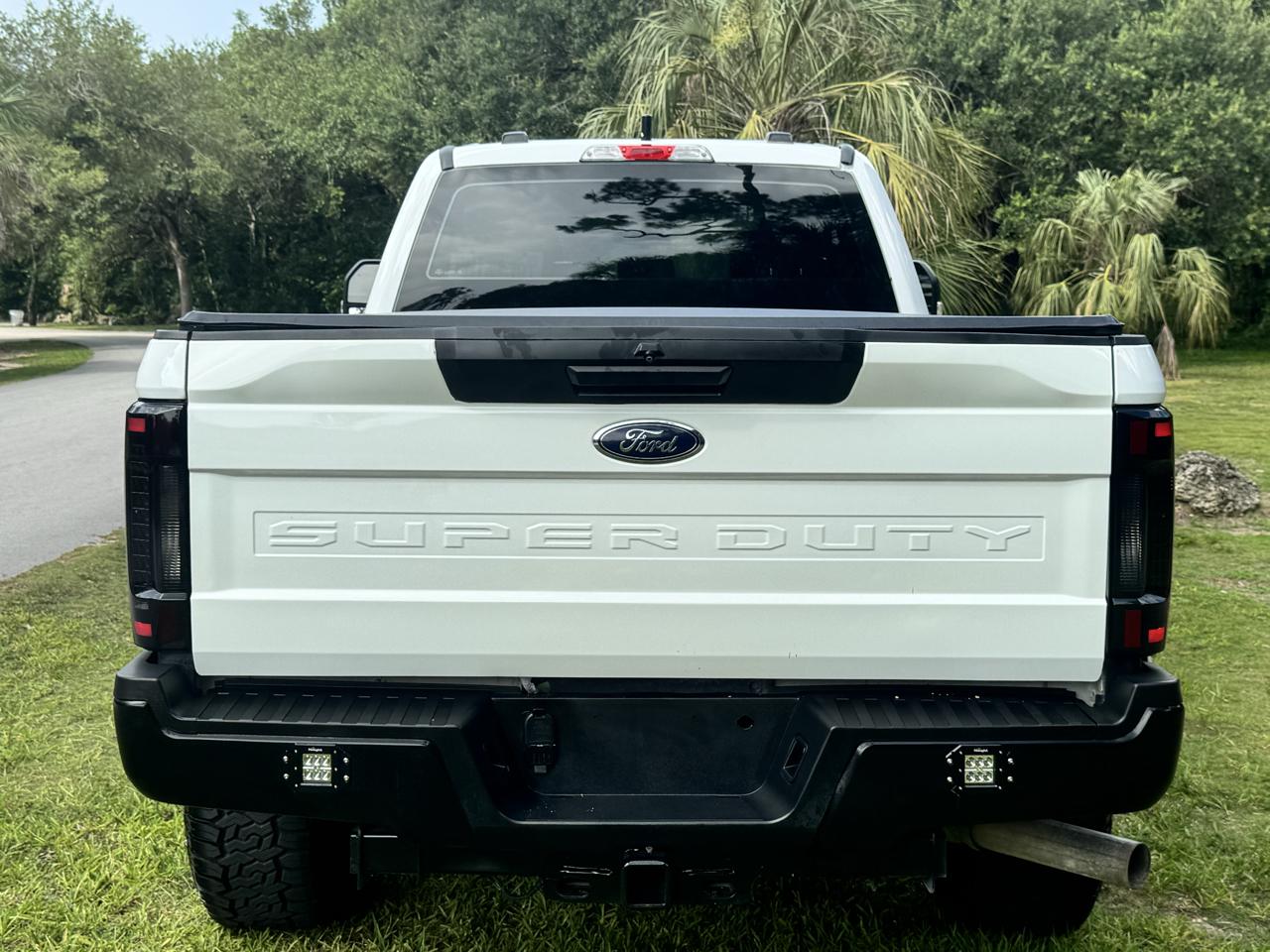 Ford Super Duty F-250 SRW XLT 4WD Crew Cab 8' Box 2022