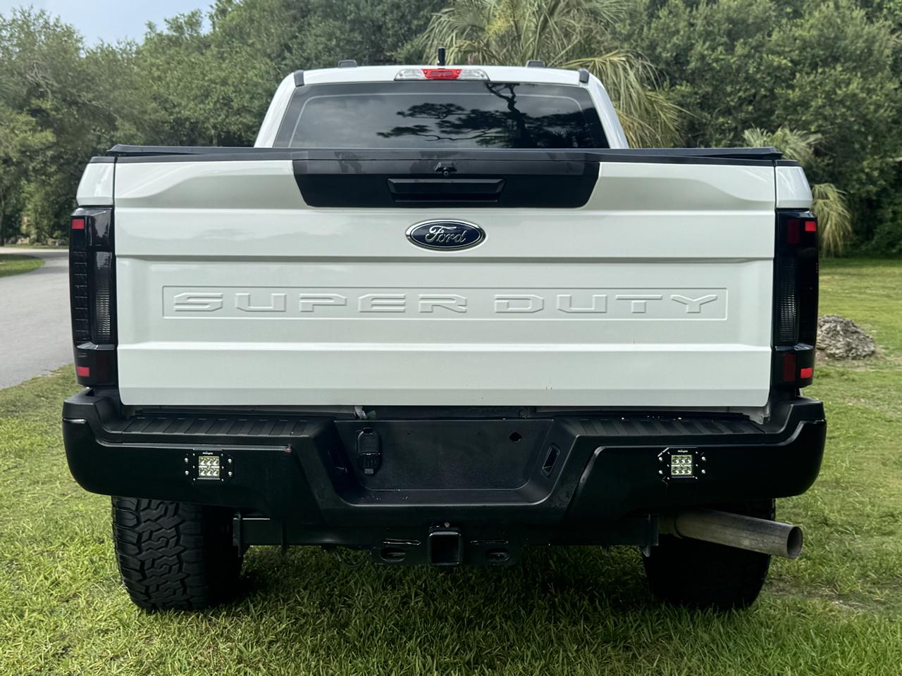 Ford Super Duty F-250 SRW XLT 4WD Crew Cab 8' Box 2022
