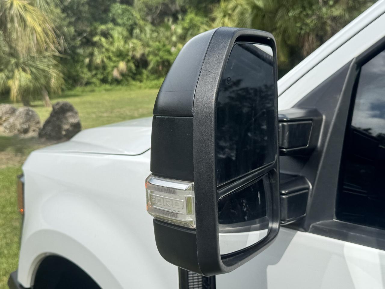 Ford Super Duty F-250 SRW XLT 4WD Crew Cab 8' Box 2022