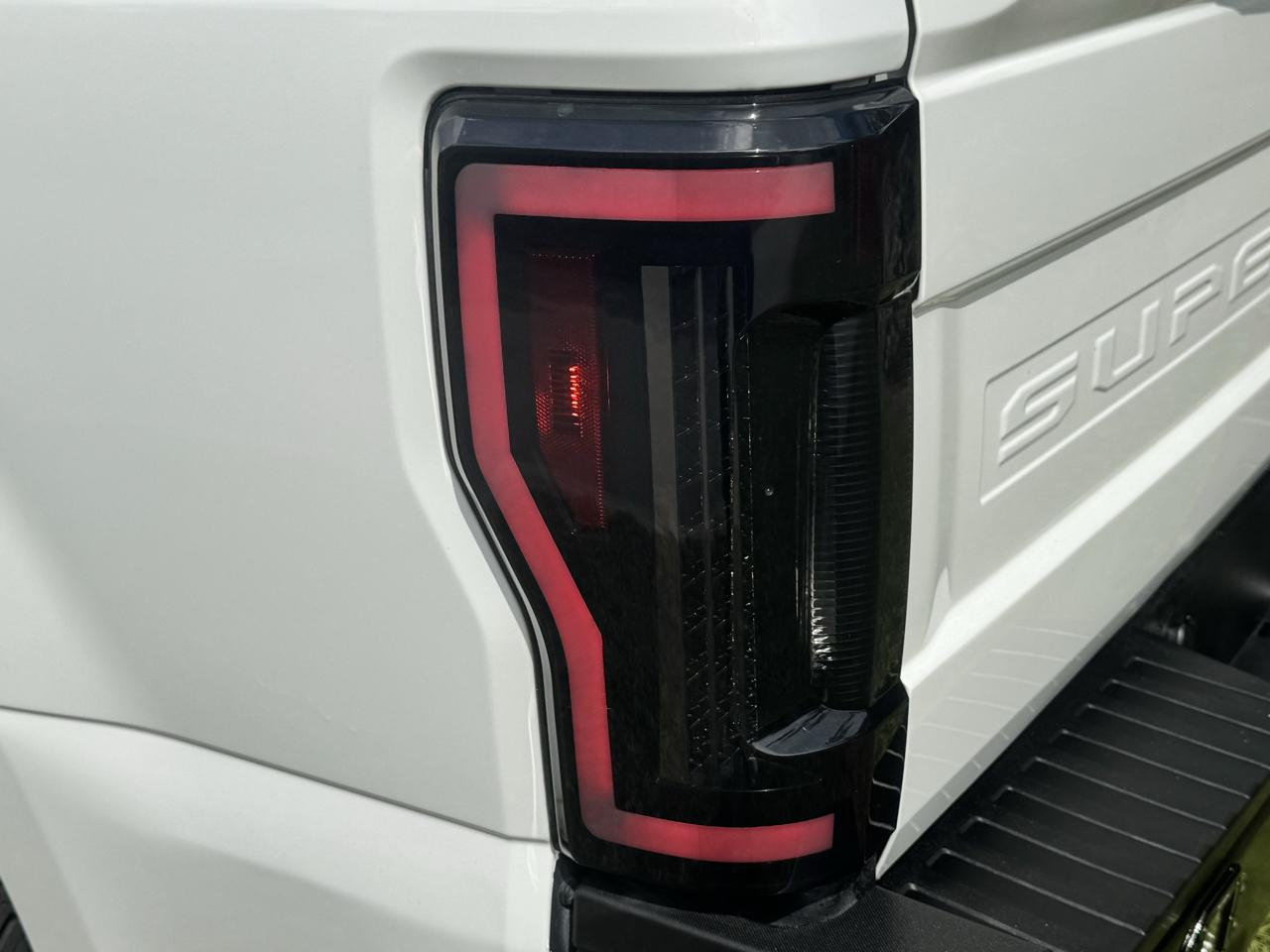 Ford Super Duty F-250 SRW XLT 4WD Crew Cab 8' Box 2022