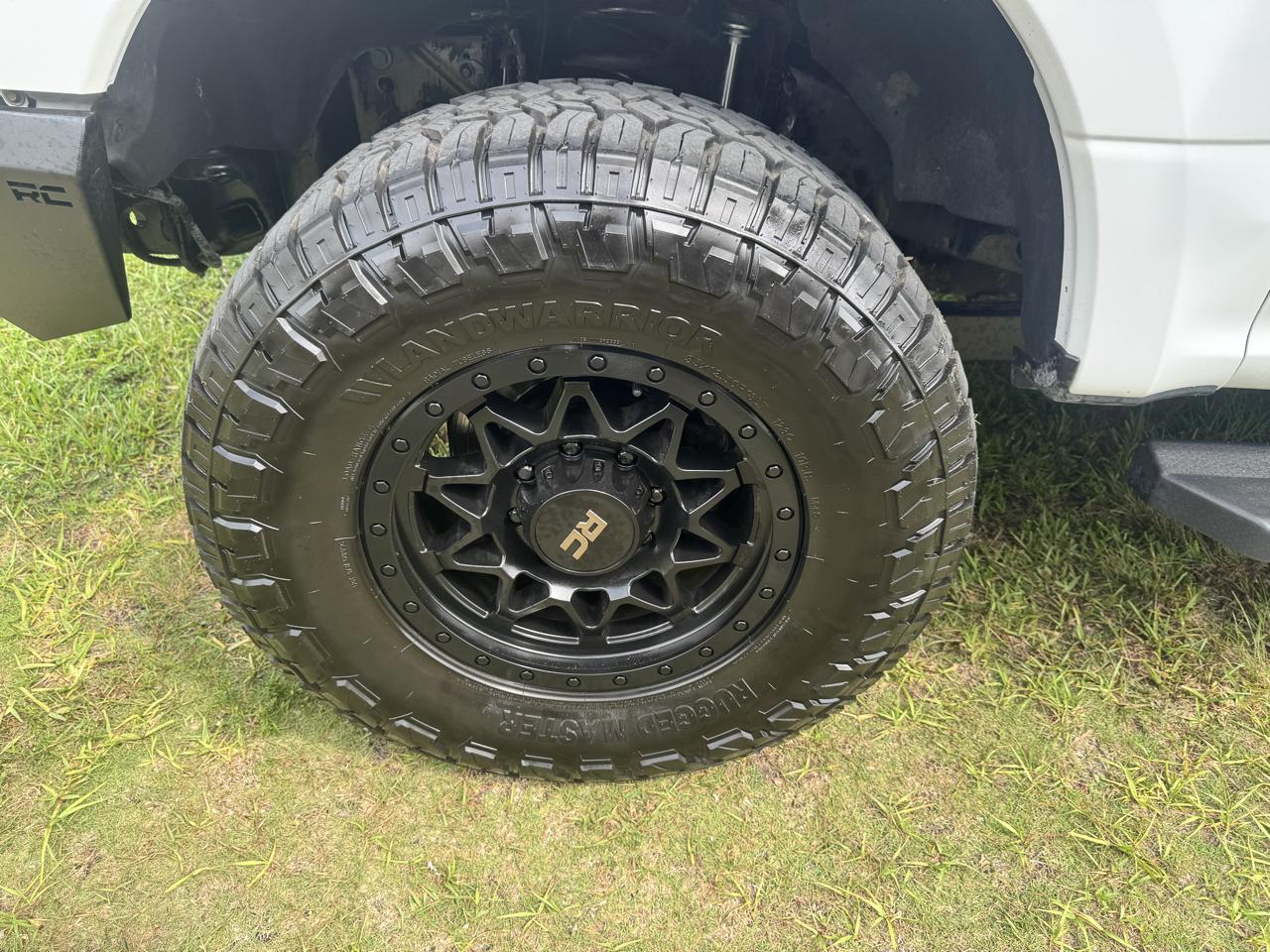 Ford Super Duty F-250 SRW XLT 4WD Crew Cab 8' Box 2022