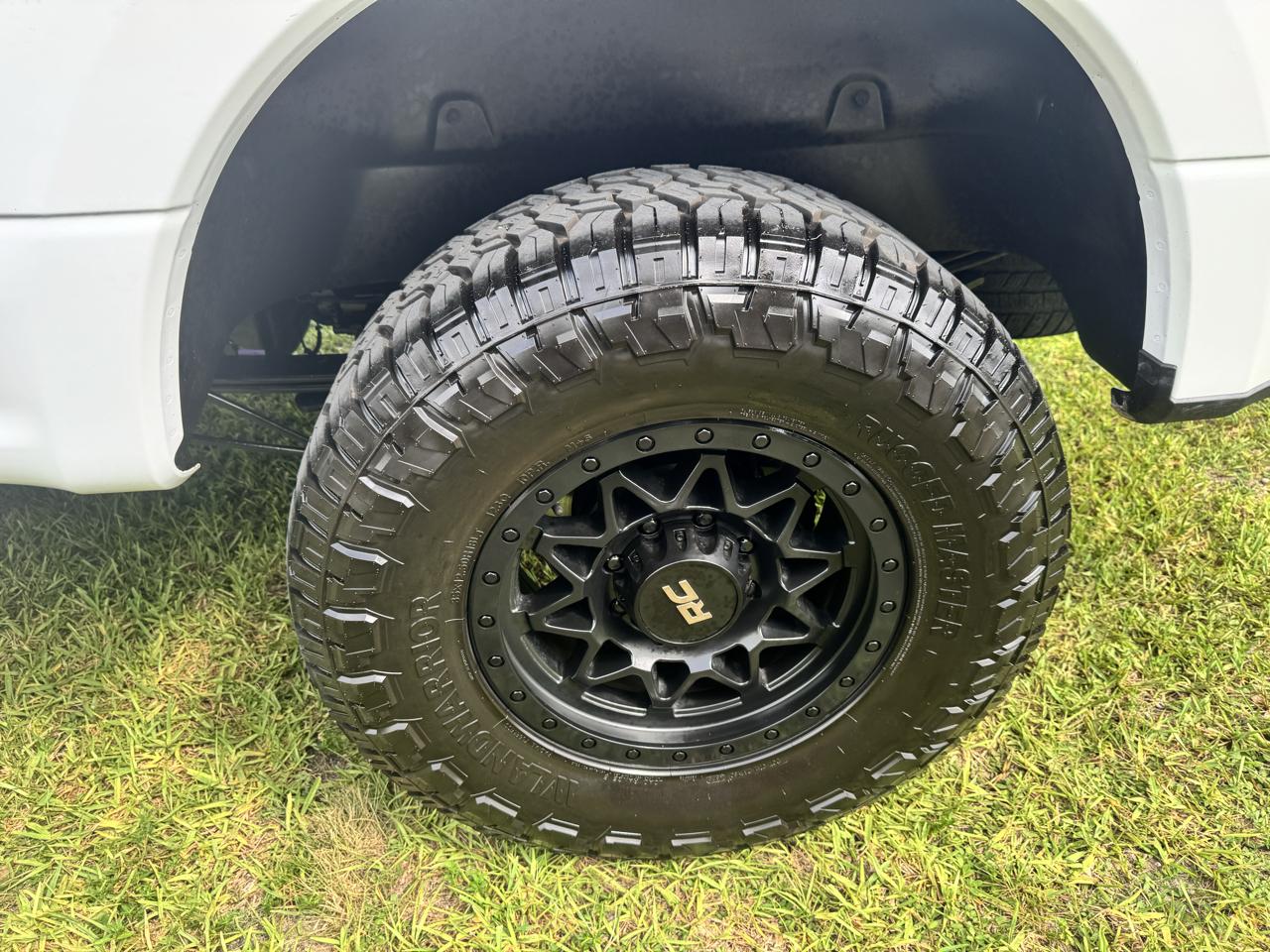Ford Super Duty F-250 SRW XLT 4WD Crew Cab 8' Box 2022