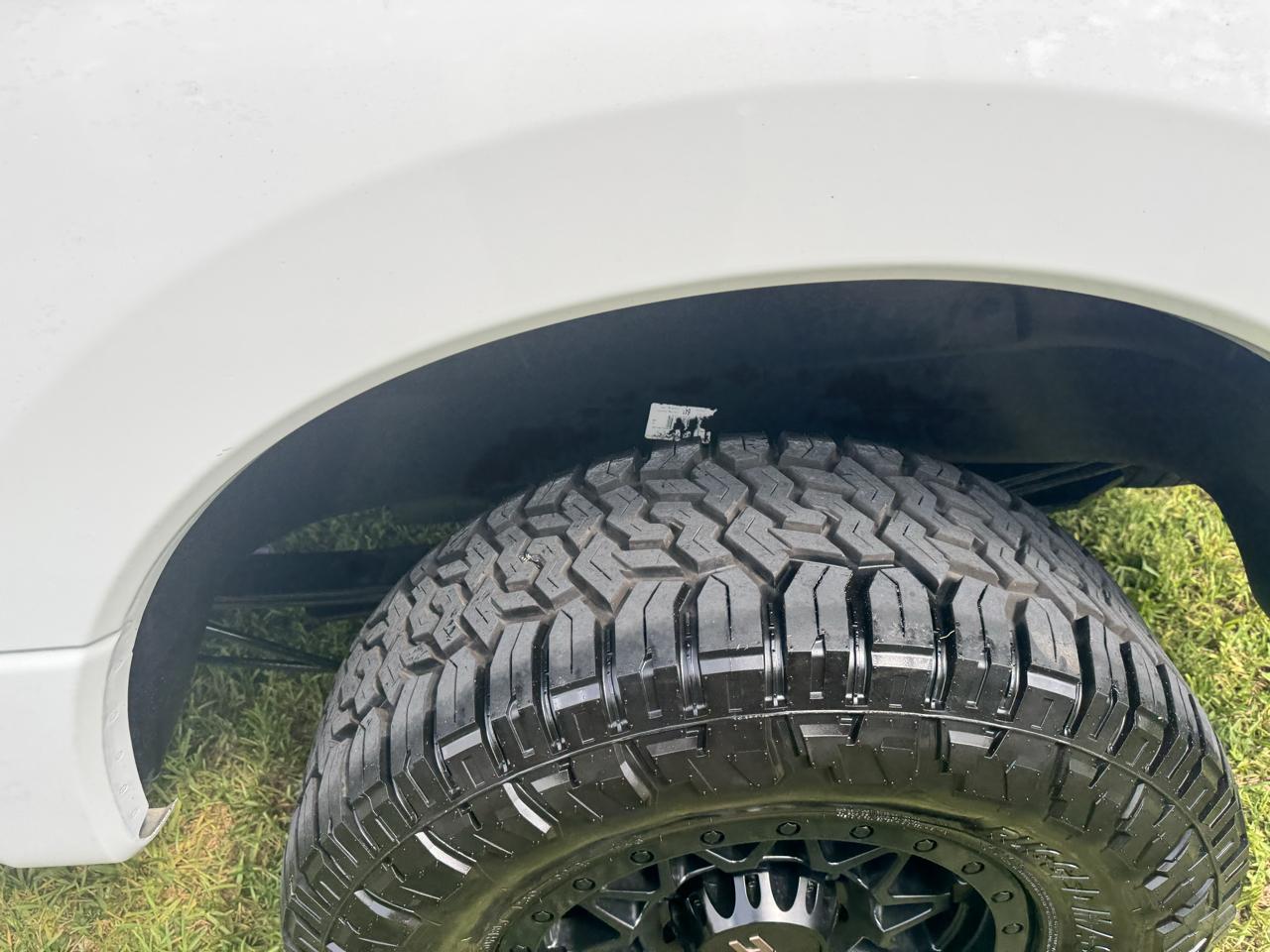 Ford Super Duty F-250 SRW XLT 4WD Crew Cab 8' Box 2022