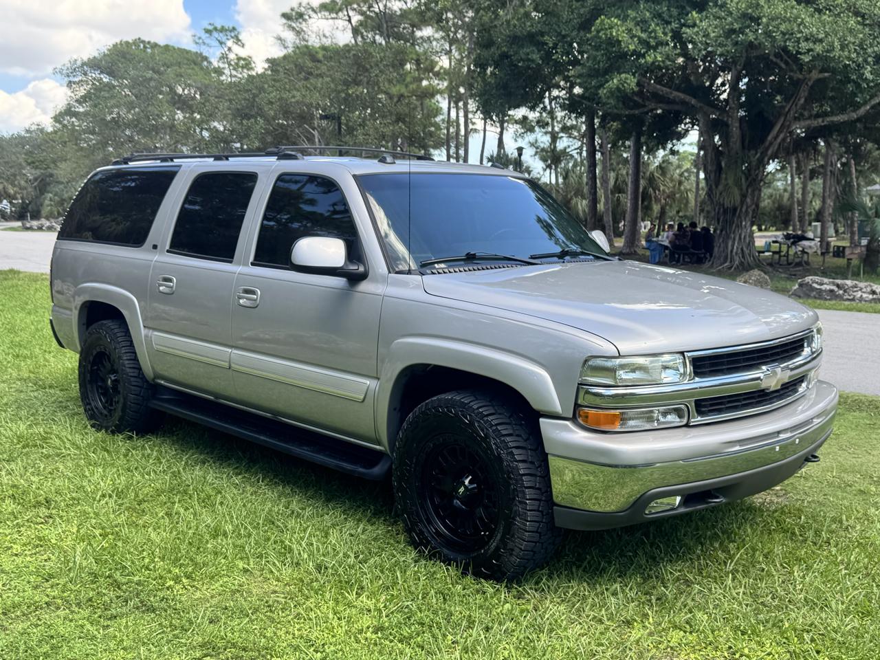 Chevrolet Suburban 4dr 1500 4WD LT 2005