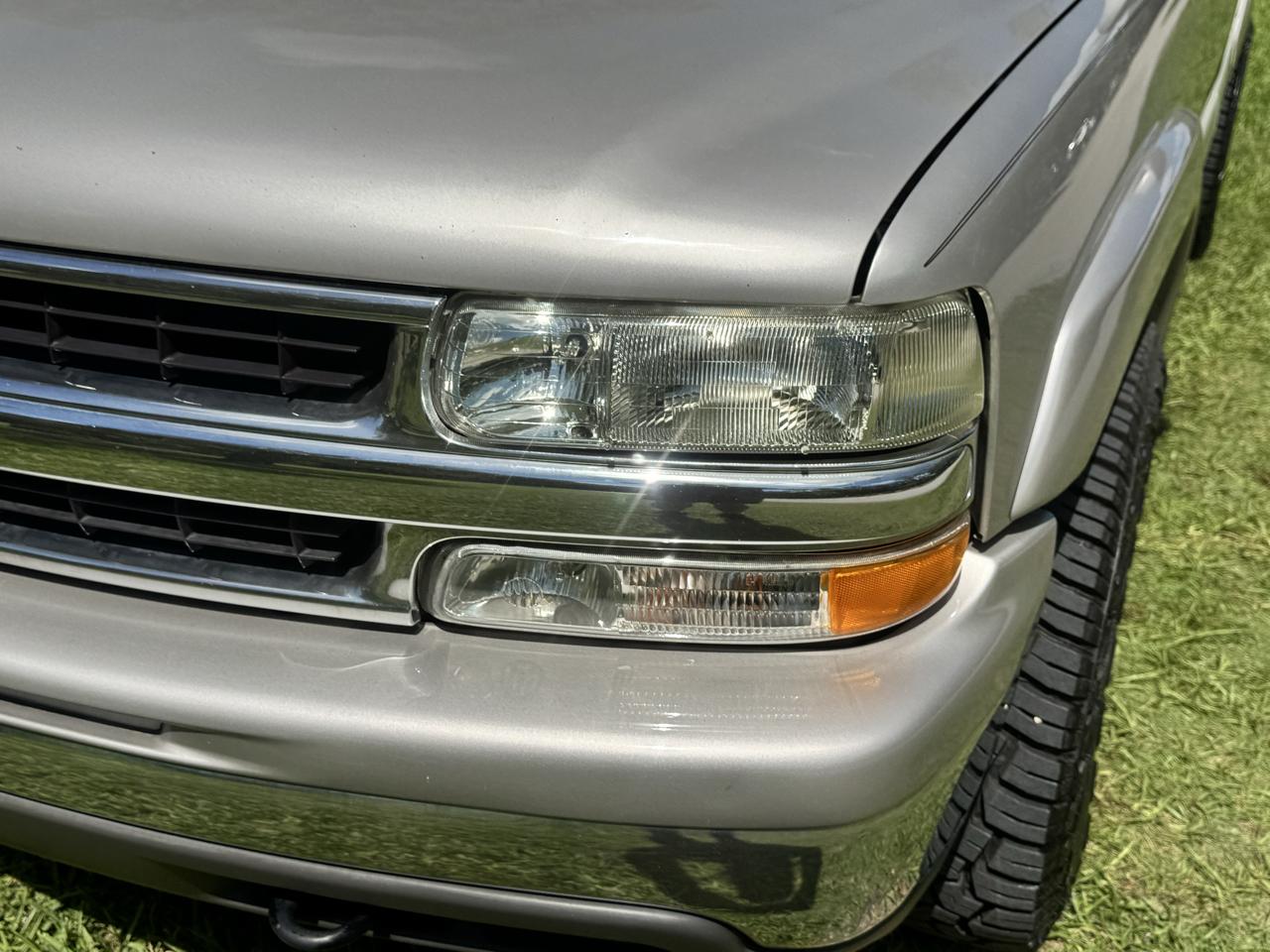 Chevrolet Suburban 4dr 1500 4WD LT 2005