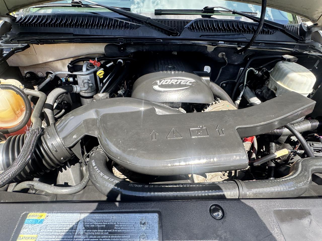 Chevrolet Suburban 4dr 1500 4WD LT 2005