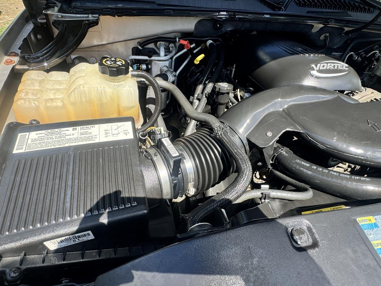 Chevrolet Suburban 4dr 1500 4WD LT 2005