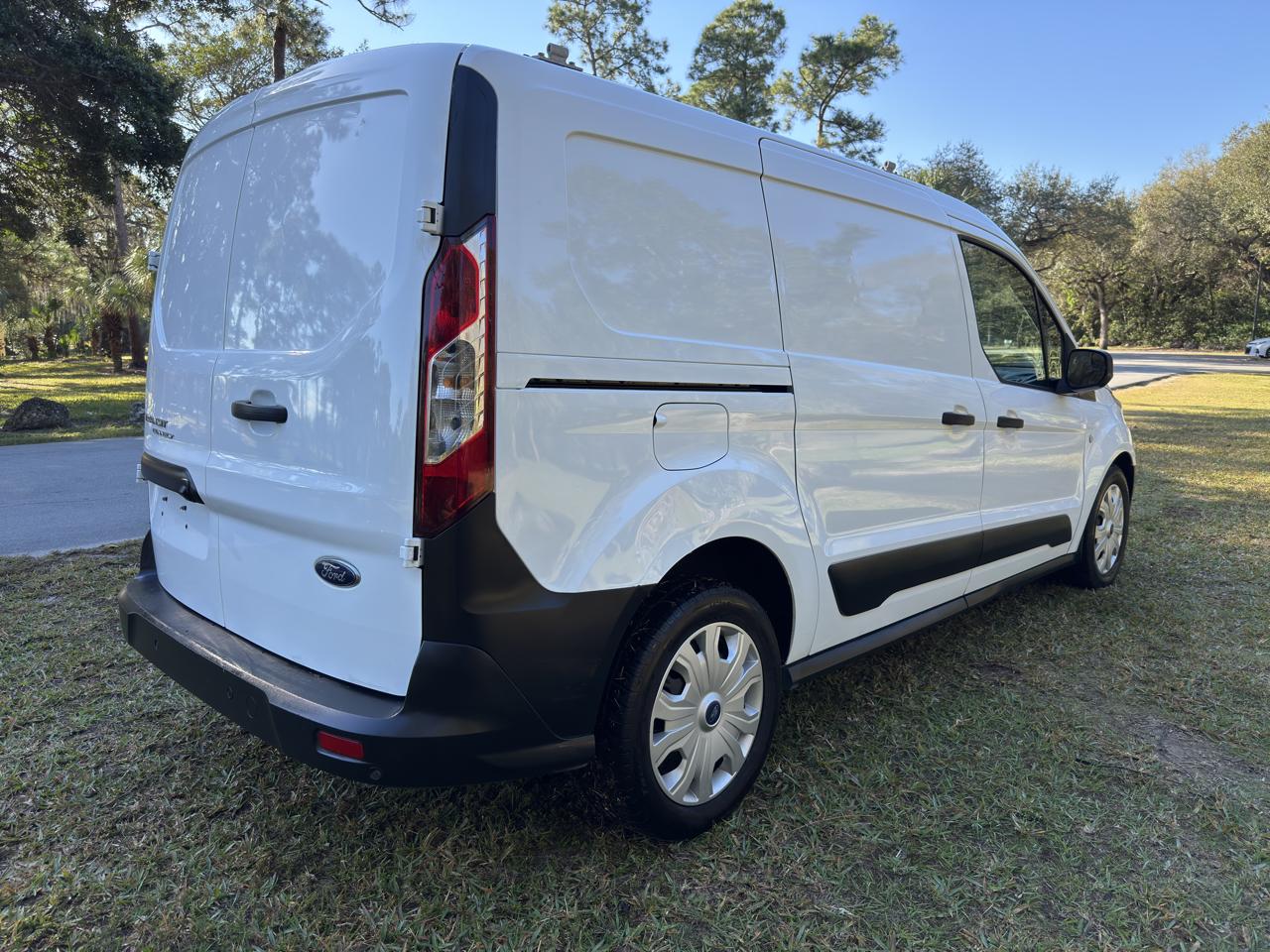 Ford Transit Connect Van XLT LWB w/Rear Symmetrical Doors 2022