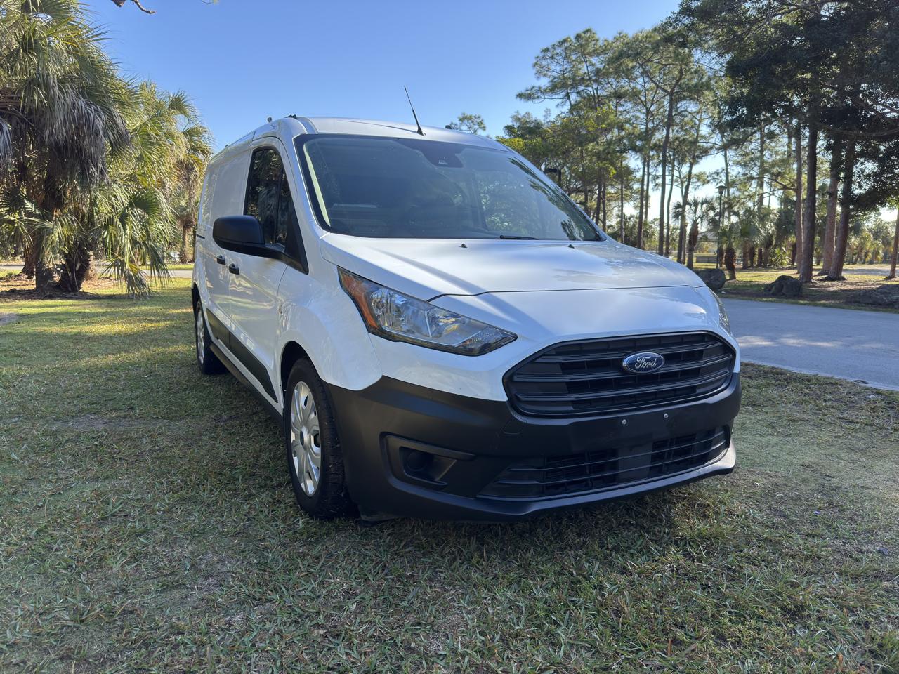 Ford Transit Connect Van XLT LWB w/Rear Symmetrical Doors 2022