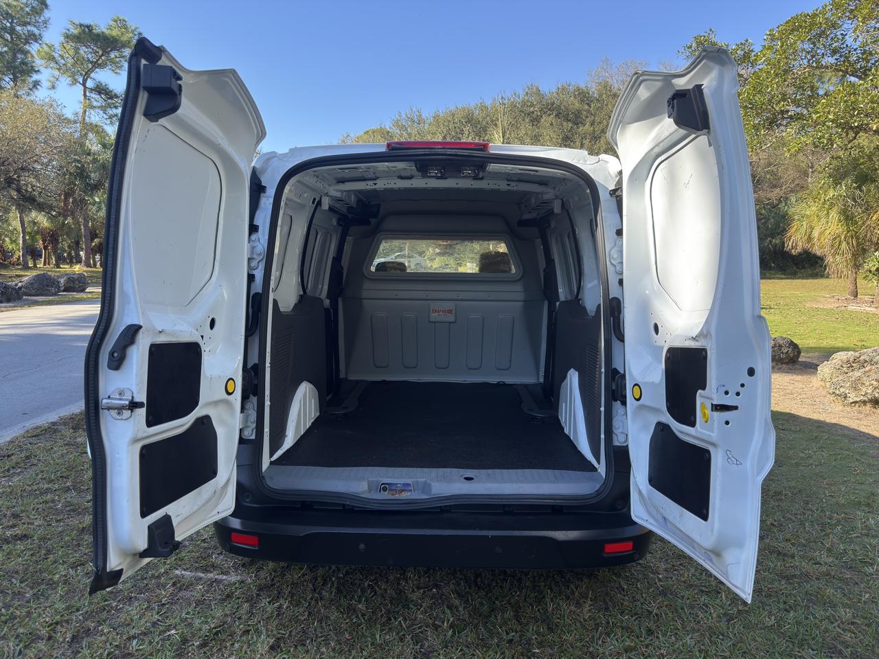 Ford Transit Connect Van XLT LWB w/Rear Symmetrical Doors 2022