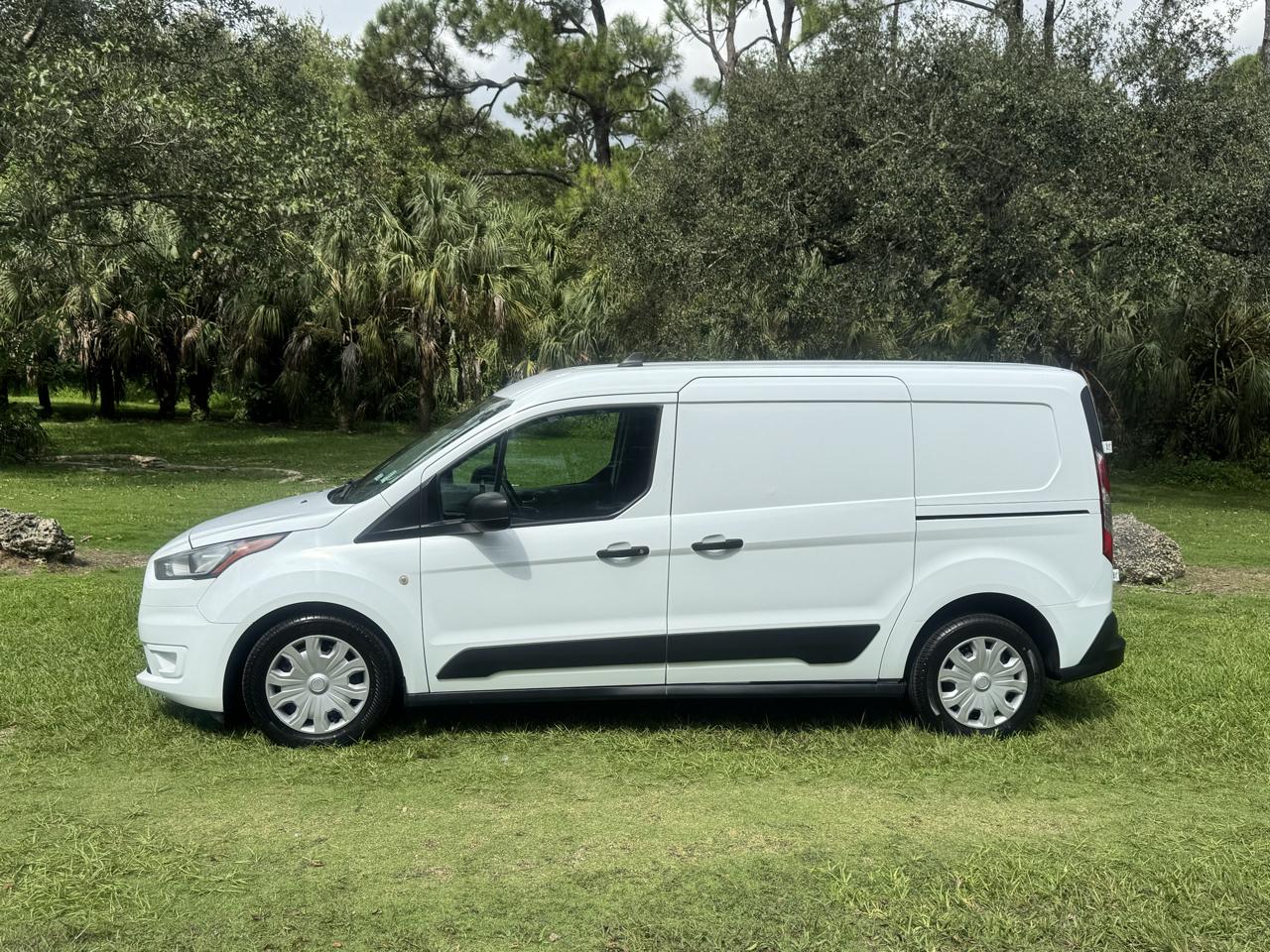 Ford Transit Connect Van XLT LWB w/Rear Symmetrical Doors 2022